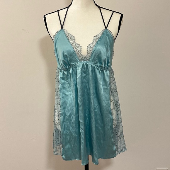 Victoria's Secret Satin Chemise with Lace Detailing - Picture 1 of 6